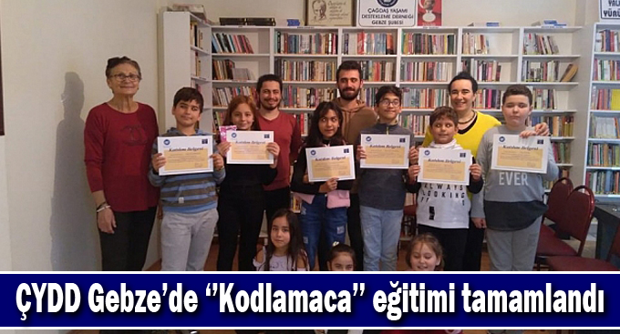 ÇYDD Gebze’de ‘’Kodlamaca’’ eğitimi tamamlandı