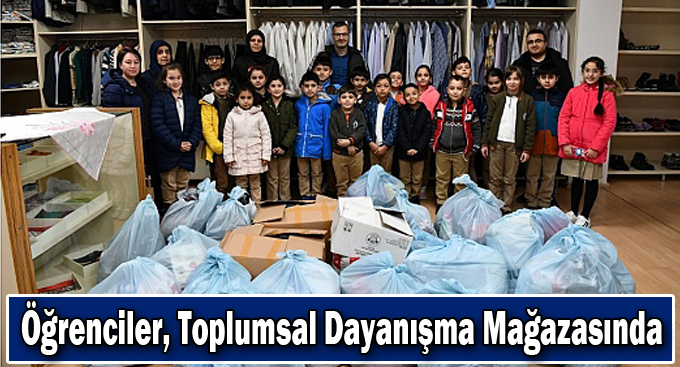 Öğrenciler, Toplumsal Dayanışma Mağazasında﻿