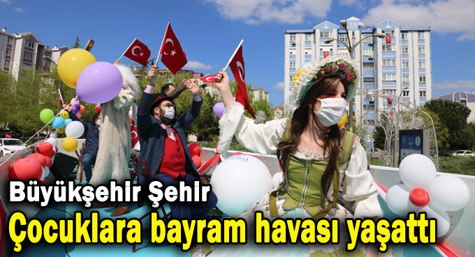 Büyükşehir Şehir Tiyatroları çocuklara bayram havası yaşattı