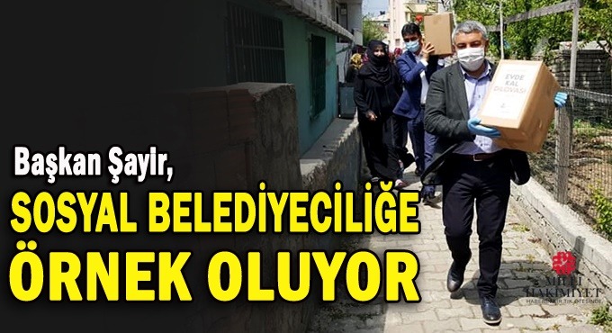 Başkan Şayir, kendi elleriyle dağıtıyor!