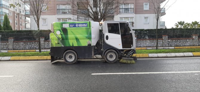 Kocaeli’de yollar düzenli olarak temizleniyor