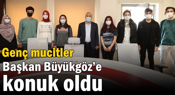 Genç mucitler Başkan Büyükgöz’e konuk oldu