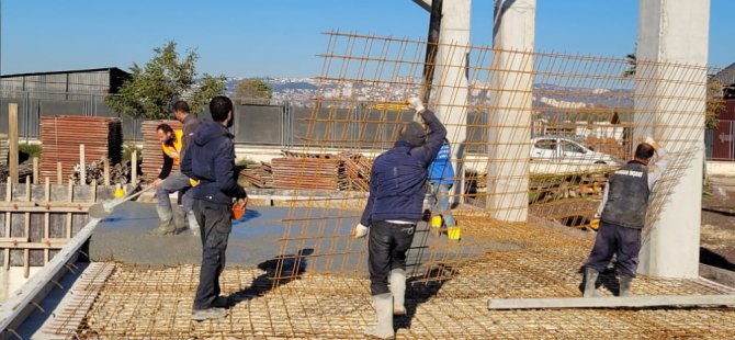 Distilasyon tesisinde yoğun imalat