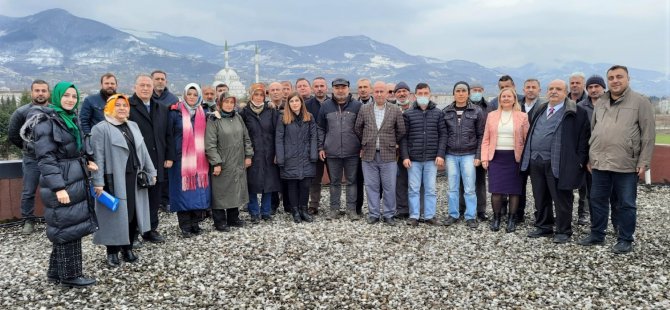 Çiftçiler, tıbbi ve aromatik bitkilerin işlendiği tesisleri gezdi