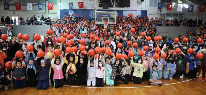 Genç sporcular ‘Kardeş Pası’yla şampiyon oldu