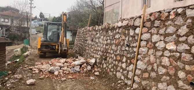 İzmit’in kırsal mahallelerinde yol konforu arttırılıyor