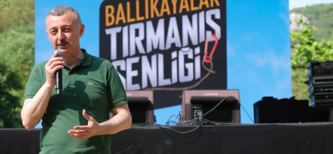 Büyükakın: Çevreyi korumada  Türkiye bayrağı önde taşımalı