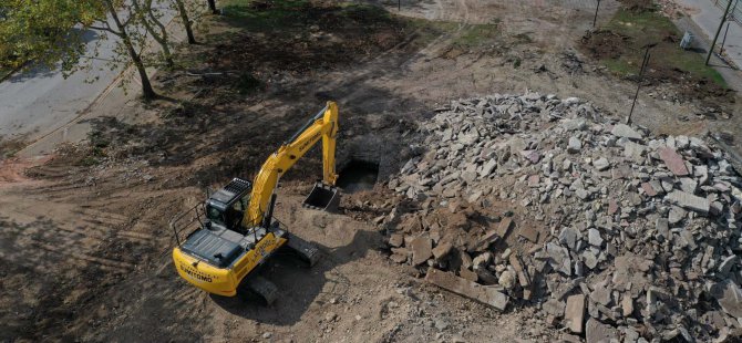 İzmit Millet Bahçesi için yıkımlar devam ediyor