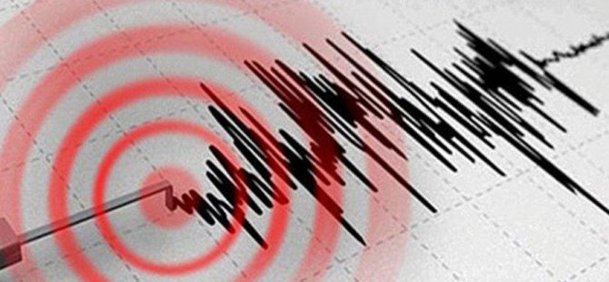 Korkutan deprem! Vatandaşlar sokağa döküldü