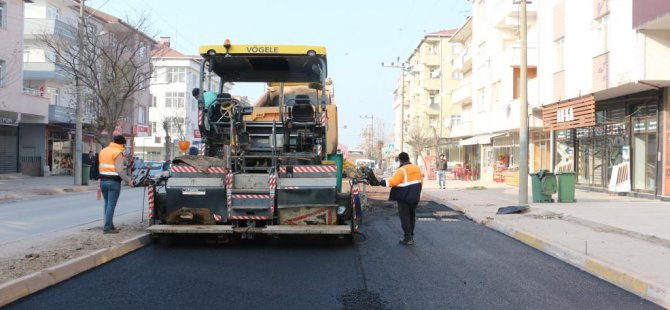 Hamit Kaplan Bulvarı’nda asfalt serimi