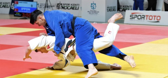 Gençler Türkiye Judo Şampiyonası’nın açılış seremonisi yapıldı