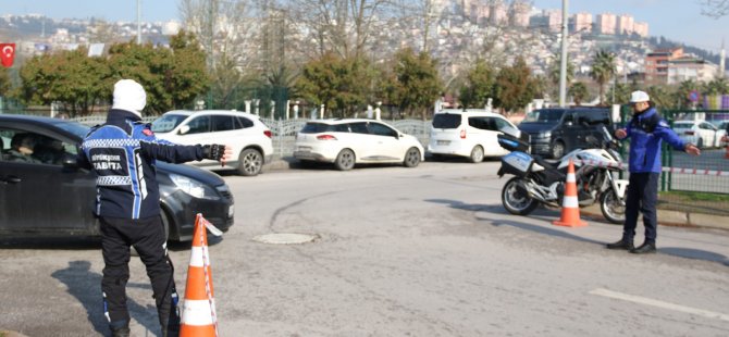 Büyükşehir Zabıtasıyla güvenli pazar alışverişi