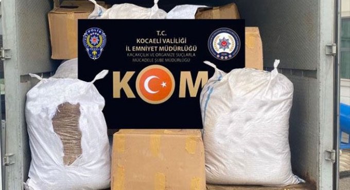 1 ton 260 kilo kaçak tütün ele geçirildi