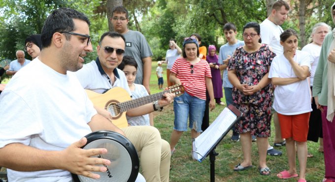 Büyükşehir’den özel bireylere kamp etkinliği