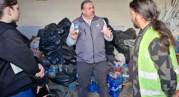 Sahillerden bir günde 120 kilo atık toplandı