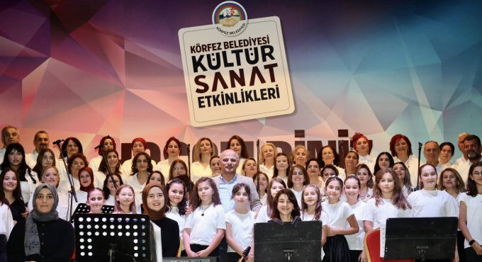 Körfez’de şarkılar öğretmenler için seslendirildi