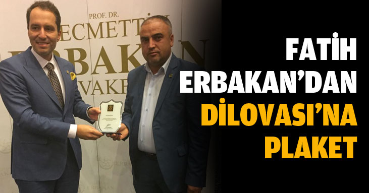 Erbakan'dan Ercan Oğuz'a plaket