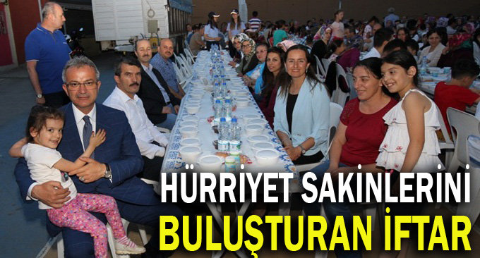 Hürriyet sakinlerini buluşturan iftar