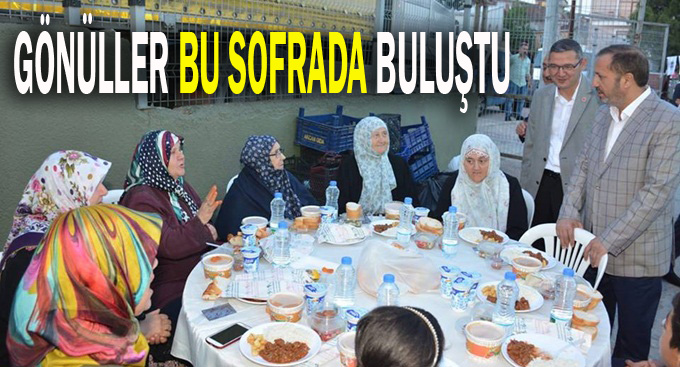 Gönüller bu sofrada buluştu