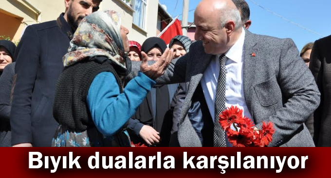 Bıyık dualarla karşılanıyor