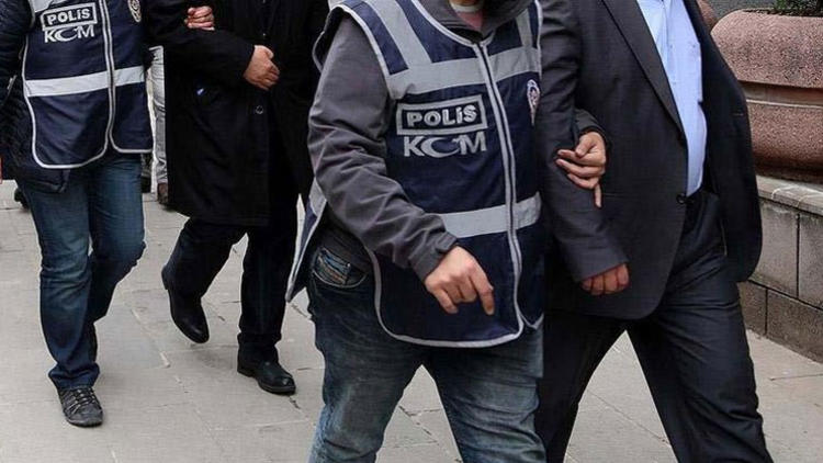 Kocaeli polisi 8 ilde tek tek toplamıştı… FETÖ şüphelileri adliyede!