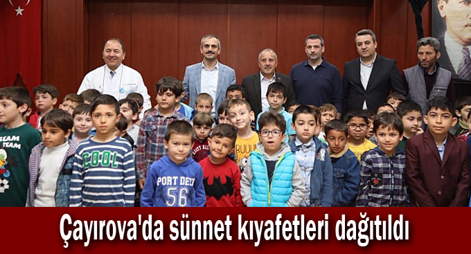 Çayırova'da sünnet kıyafetleri dağıtıldı