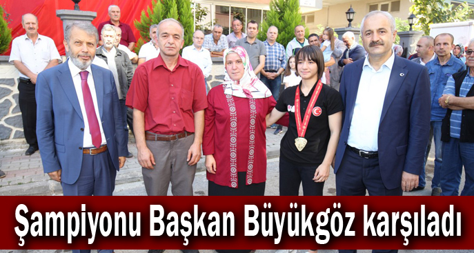 Şampiyonu Başkan Büyükgöz karşıladı