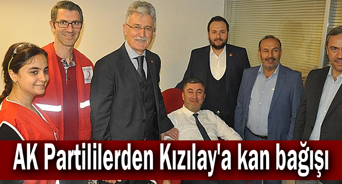 AK Partililerden Kızılay'a kan bağışı