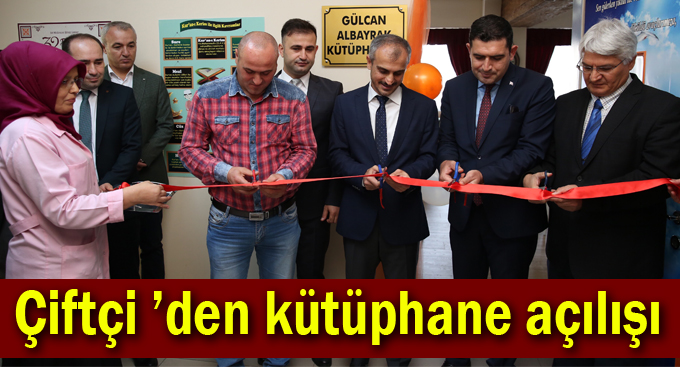 Çiftçi ’den kütüphane açılışı