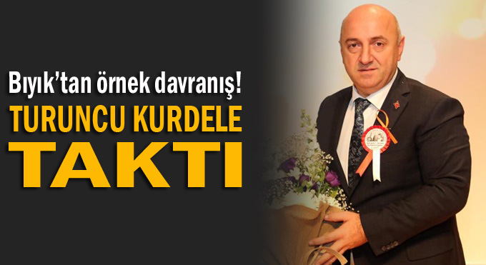 Bıyık turuncu kurdele taktı!