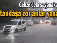 Sel bastı 2 servis aracı mahsur kaldı