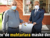 Başkan Büyükgöz, muhtarlara maske dağıttı