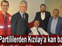 AK Partililerden Kızılay'a kan bağışı