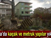 Darıca’da kaçak ve metruk yapılar yıkılıyor