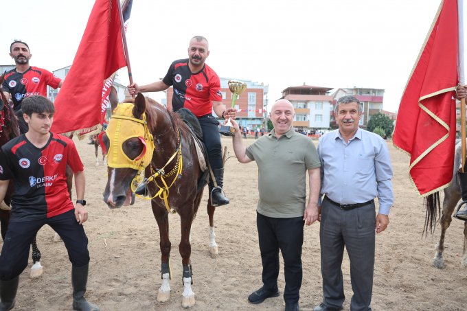 darica’da-ata-sporu-cirit-gosterisi-yapildi-(9).jpg