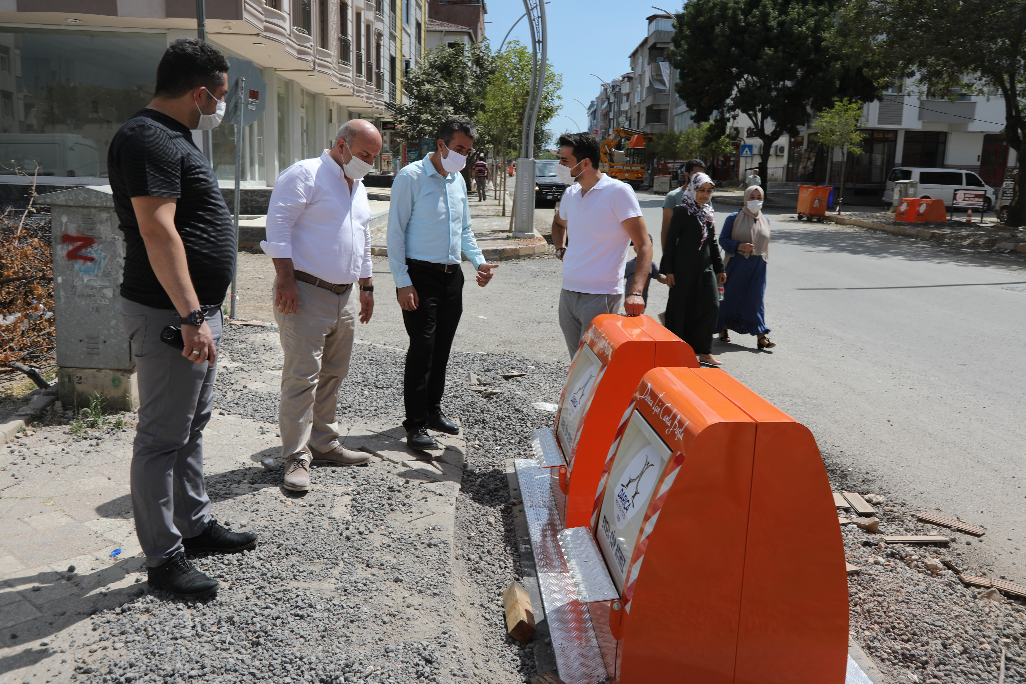 darica’da-cop-konteynirlari-yer-altina-aliniyor-(3).jpg