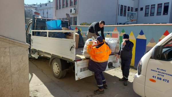 darica-belediyesi-sifir-atik-projeleriyle-ekonomiye-destek-sagliyor-(3).jpg