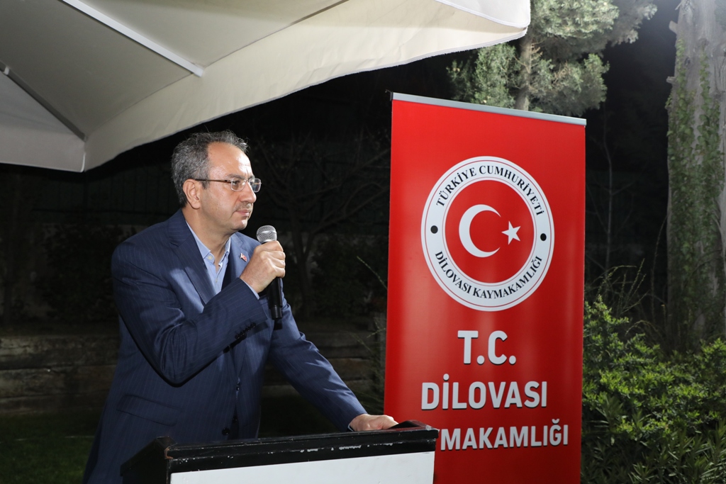 yetim-cocuklar-ve-ailelerine-iftar-(15).jpg