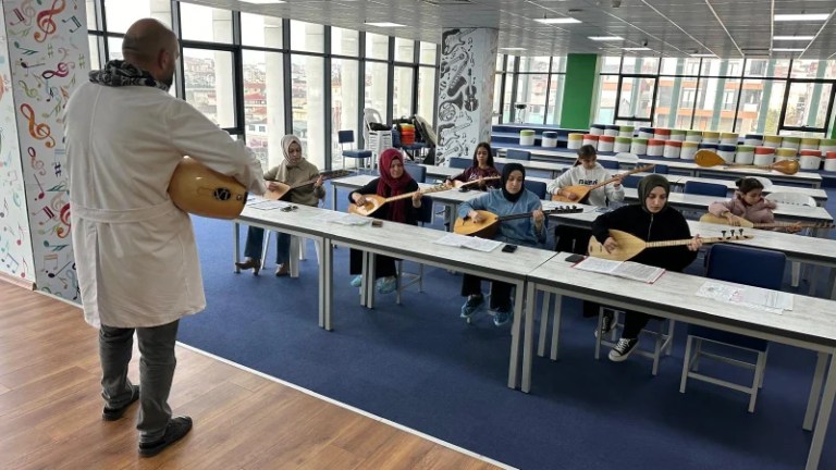 Çayırovalılar Bağlama Kurslarından Memnun!