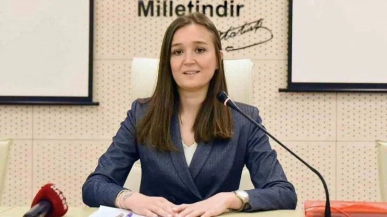 Manisa Şehzadeler Belediye Başkanı Gülşah Durbay entübe edildi!