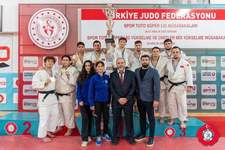 Kocaeli Büyükşehir Kağıtspor Judo’da Şampiyon!