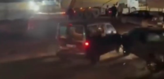 Derince’de Trafikte Yol Verme Kavgası!