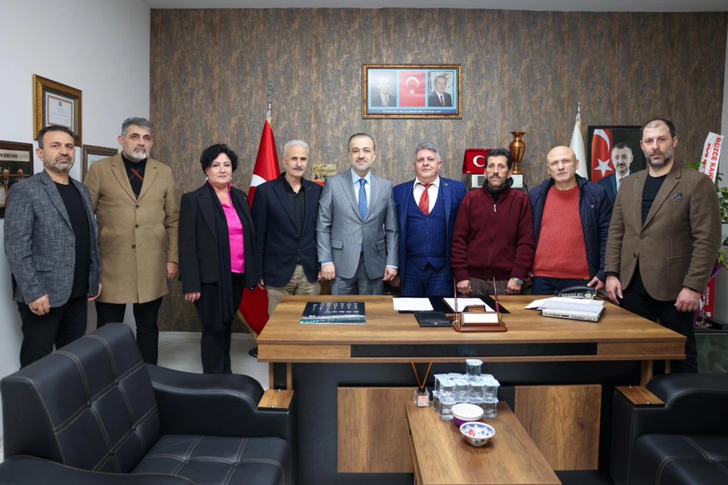 AK Parti Kocaeli İl Başkanı Talus, Kahveciler Odası’nı Ziyaret Etti!