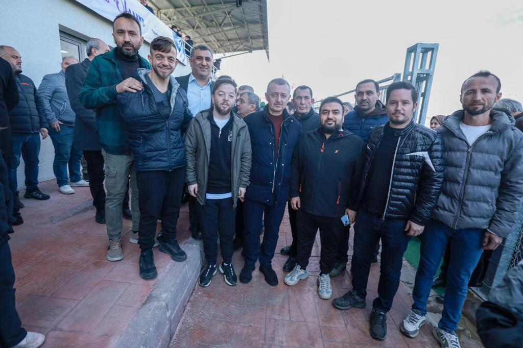 Alikahya’da Nasut Kayalı Spor Merkezi Açıldı!