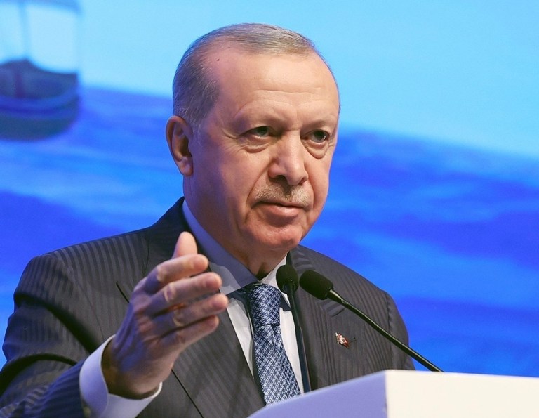 Cumhurbaşkanı Erdoğan: Uyuşturucu ve alkol tehlikesi!