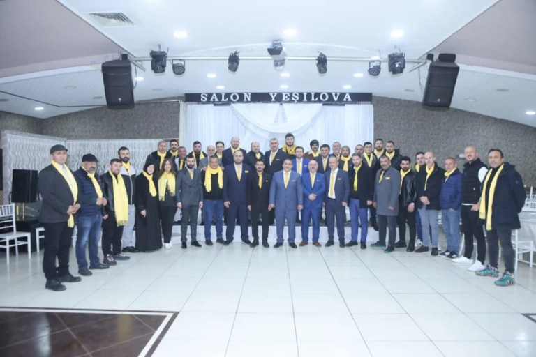 İzmit’te Pazarcı Esnafından Kumsar’a Yoğun İlgi!