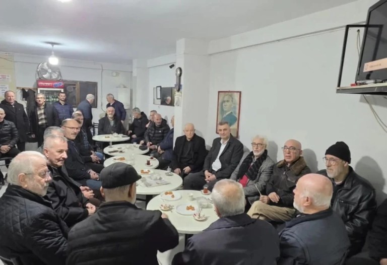 Başkan Sezer Değirmendere’de vatandaşlarla buluştu