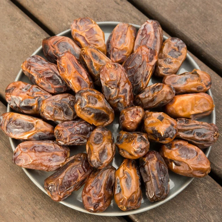 Ramazan Öncesi Hurma Tezgahlarda Yerini Aldı