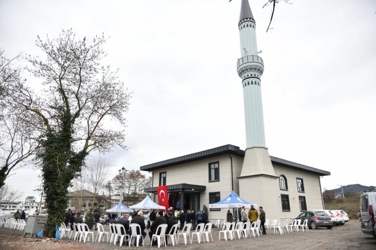 Başiskele’de Eyüp Sultan Camii Dualarla Açıldı!