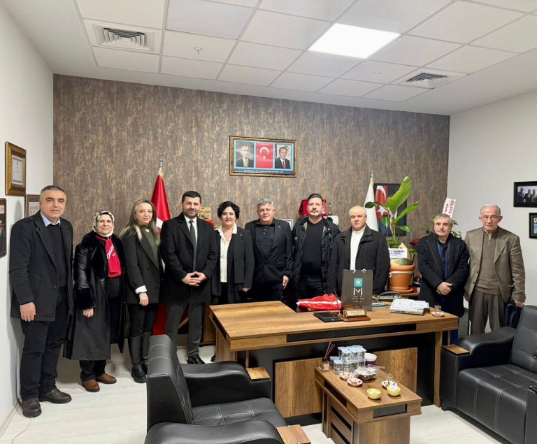 İYİ Parti İzmit’ten Kahveciler Odası’na Ziyaret!